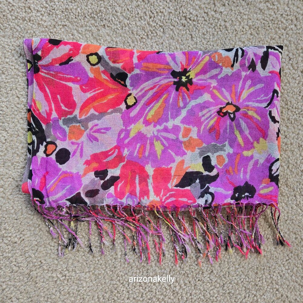 Lily Pulitzer Cashmere Silk Murfee Scarf Pink Floral Pop Pink in the Garden - Picture 2 of 11